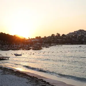 Life Butiq Yalıkavak