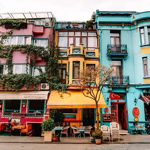 https://hotel-han.istanbul-turkeyhotels.com