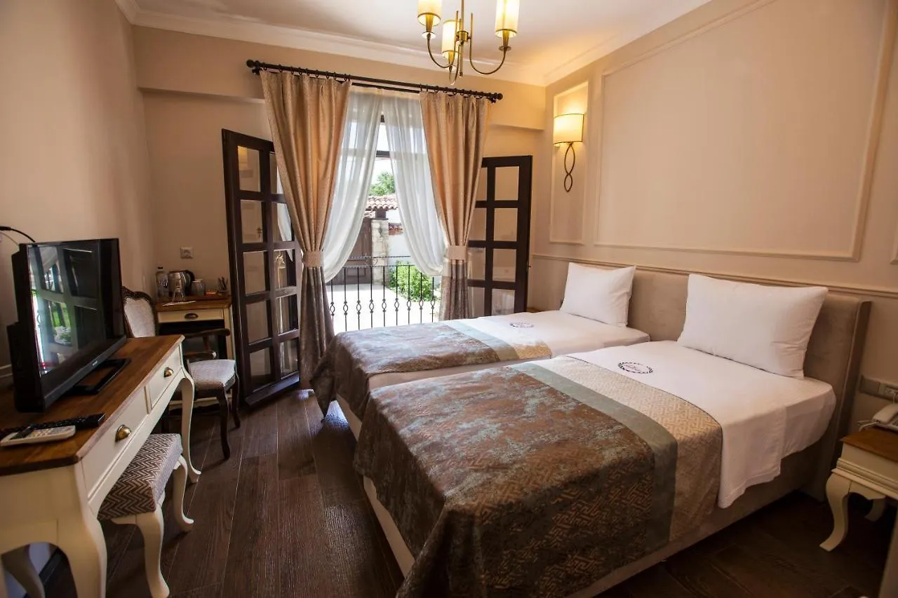 Livia Garden Hotel 셀주크