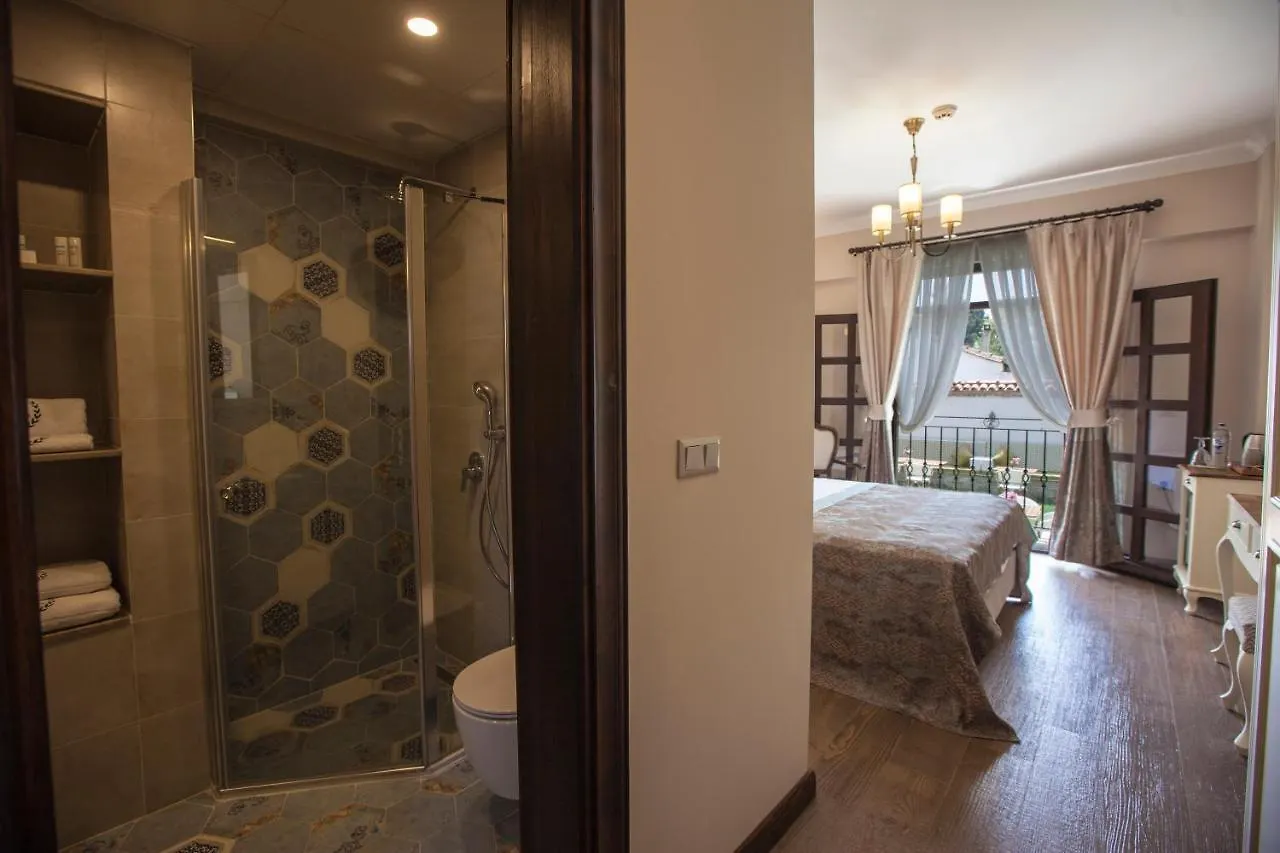 Livia Garden Hotel 셀주크